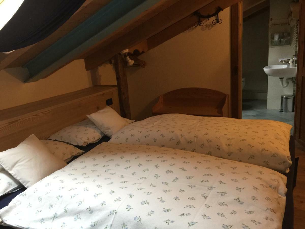 B&B La Casa Delle Bambole Panchia Exteriör bild